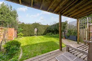 Garden Room to Garden- click for photo gallery